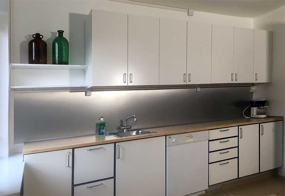 Køkken - vask og opvaskemaskine